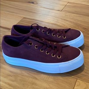 Converse All-Star platform sneaker. Like new!